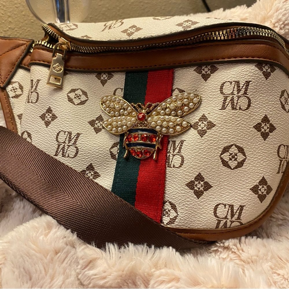Chic Brown and Cream Crossbody Bag with Bee Detail